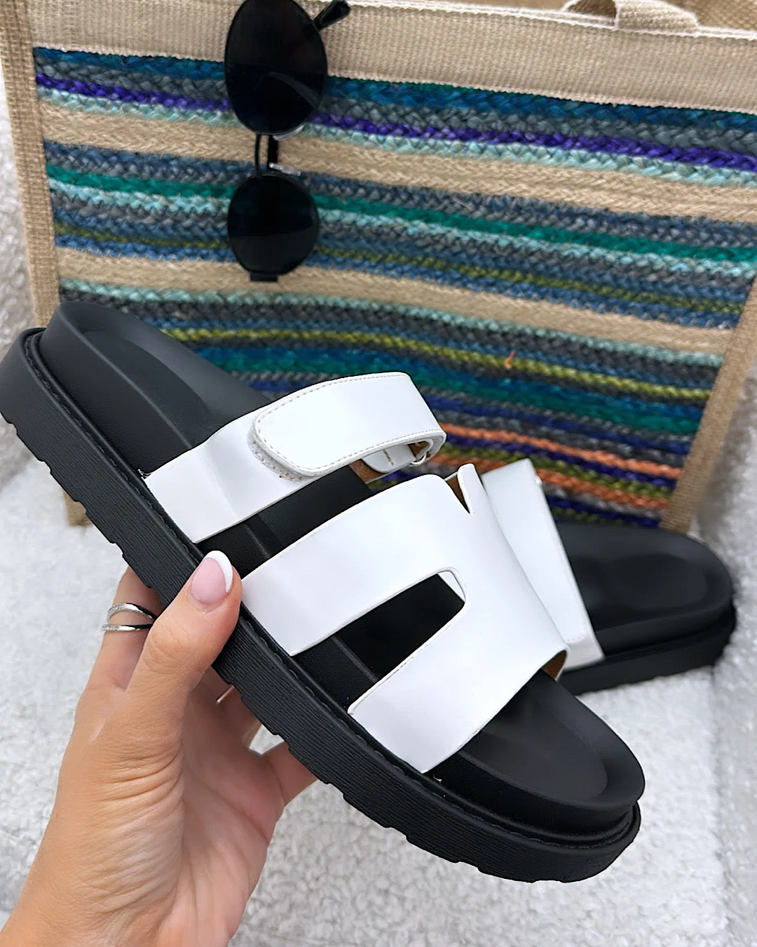 H Shaped Velcro Strap Flat White Slider