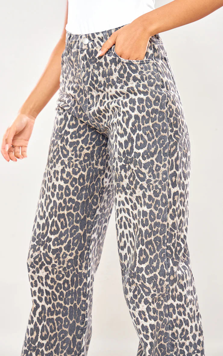 Wide Leg Leopard Print Jeans