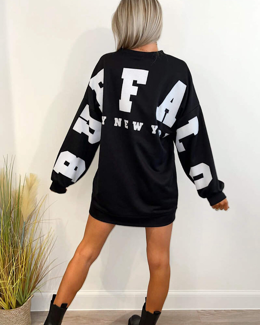 Black Oversized Buffalo Sweat