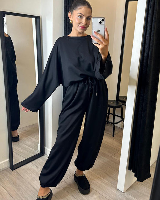 Black Sweat & Joggers Set