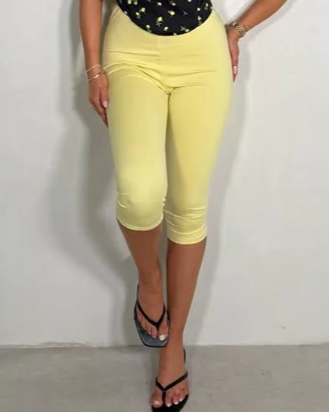 Yellow Lycra Stretch Capri Trousers