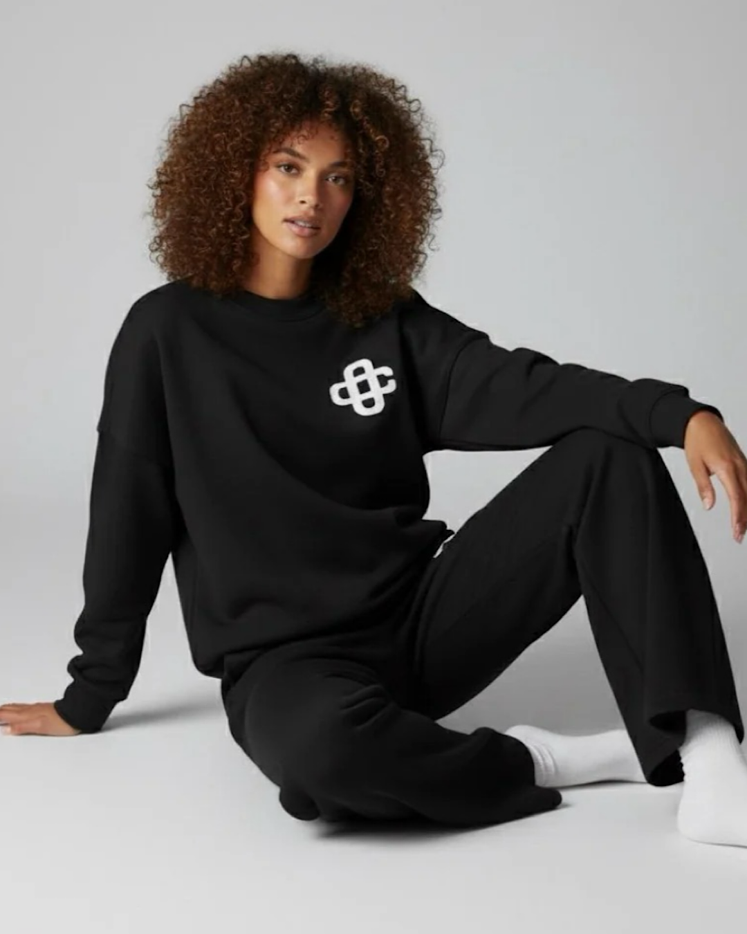 Black Contrast Motif Knit Suit