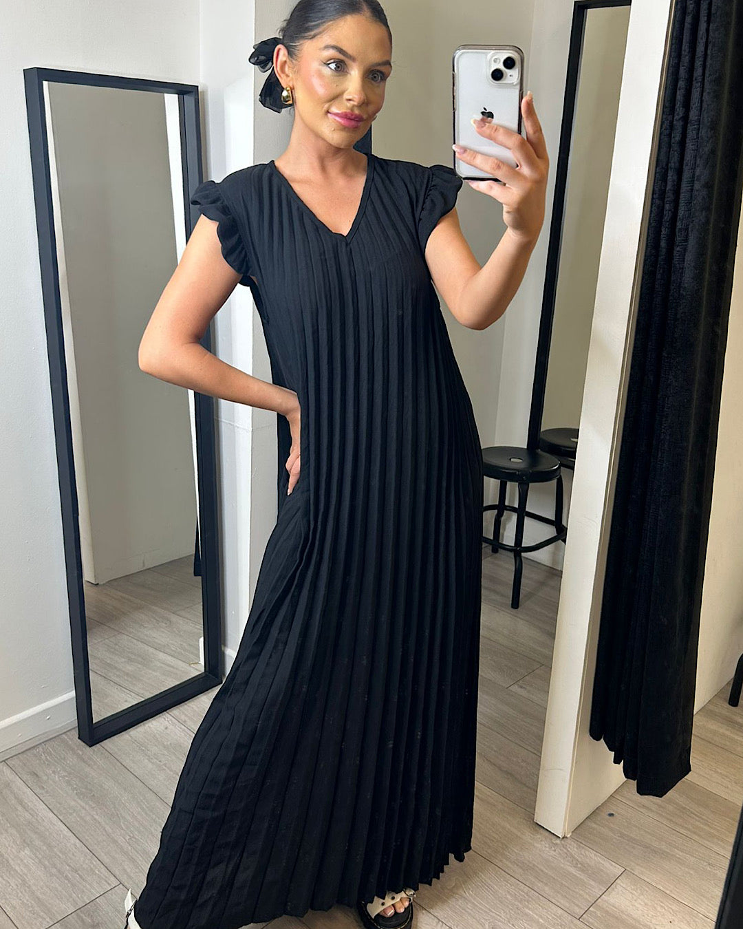 Black Pleated Oversized Maxi Dress