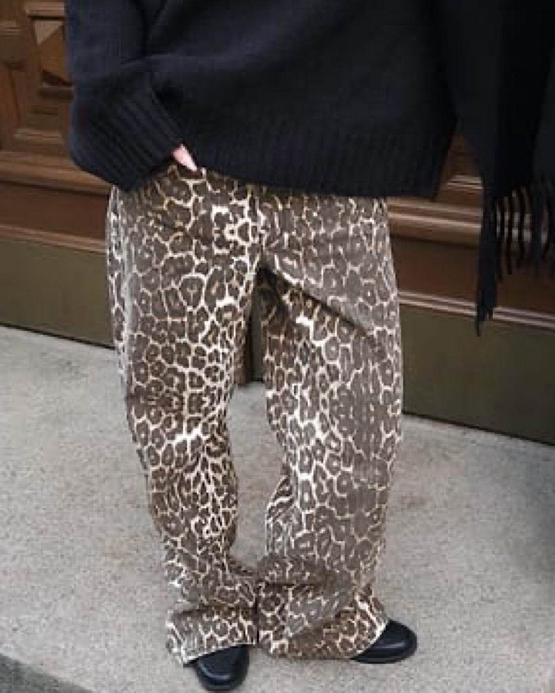 Wide Leg Leopard Print Jeans